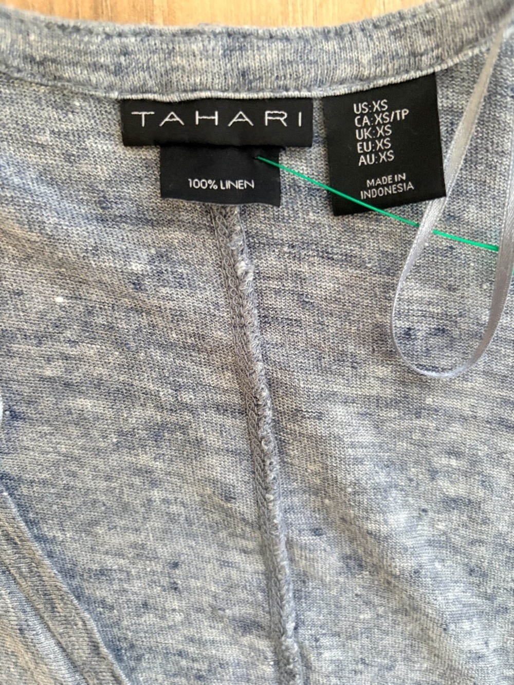 Tahari 100 % linen top.